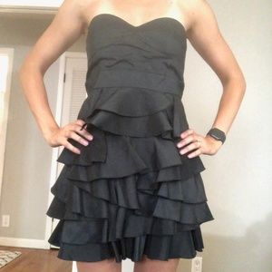 Minuet strapless LBD